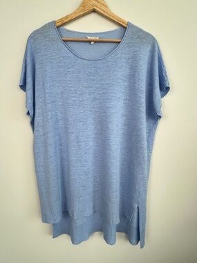 Eileen Fisher 100% linen knit blue boxy oversized hi-lo top, small.